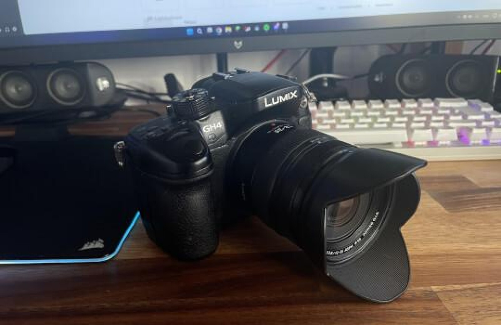 Panasonic GH-4 — Pack photo/video - Photo 1 sur 4