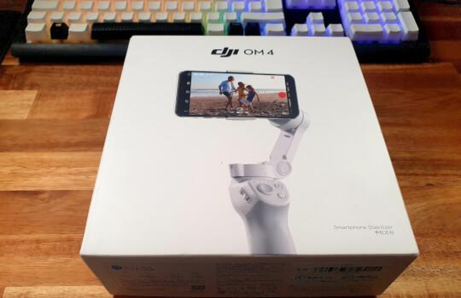 Stabilisateur DJI Osmo Mobile 4 - Photo 2 sur 4