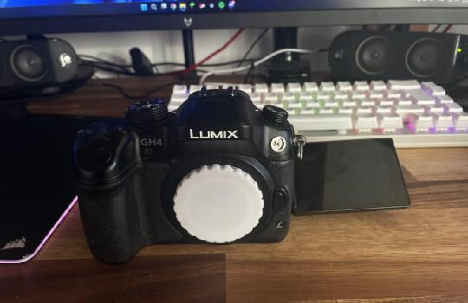 Panasonic GH-4 boitier nu - Photo 1 sur 1