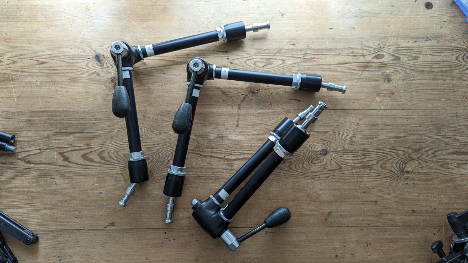 Manfrotto 143N - Bras magique - Photo 1 sur 4