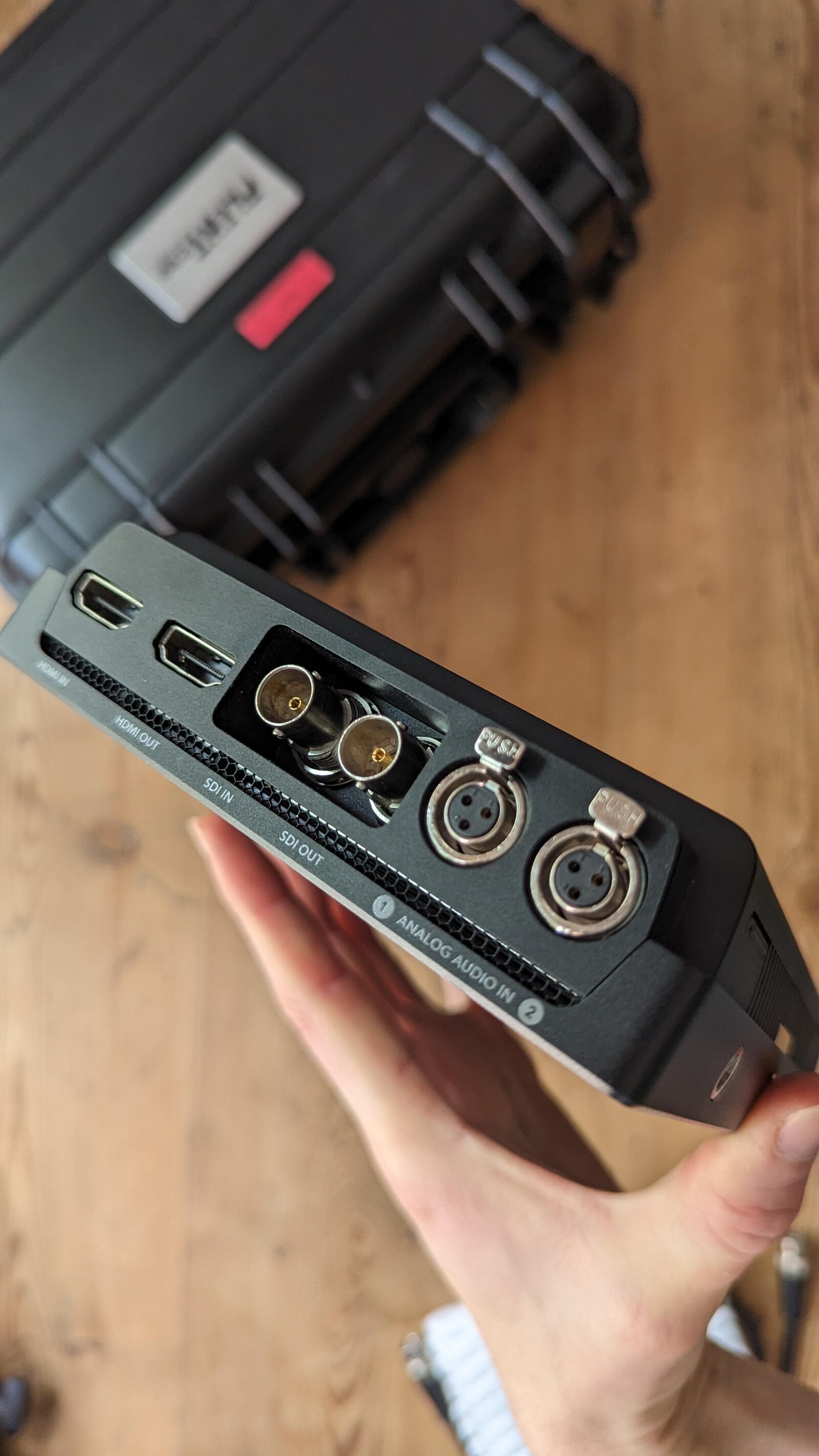 Moniteur / Enregistreur Blackmagic Video Assist 7'' 12G HDR - Photo 2 sur 5