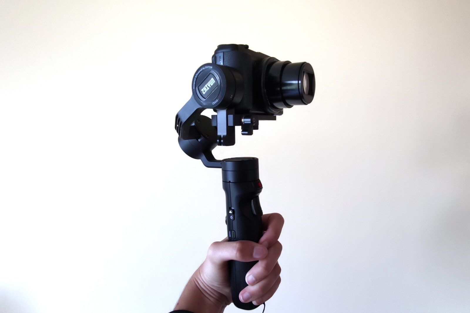 Stabilisateur smartphone apn compact Zhiyun Crane M2 - Photo 1 sur 4