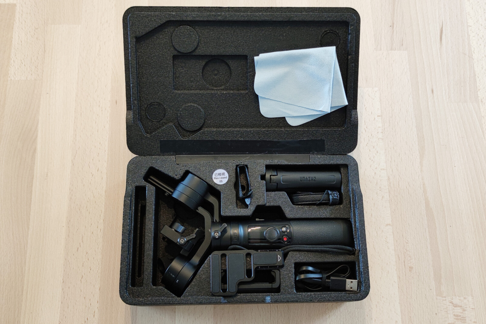 Stabilisateur smartphone apn compact Zhiyun Crane M2 - Photo 4 sur 4