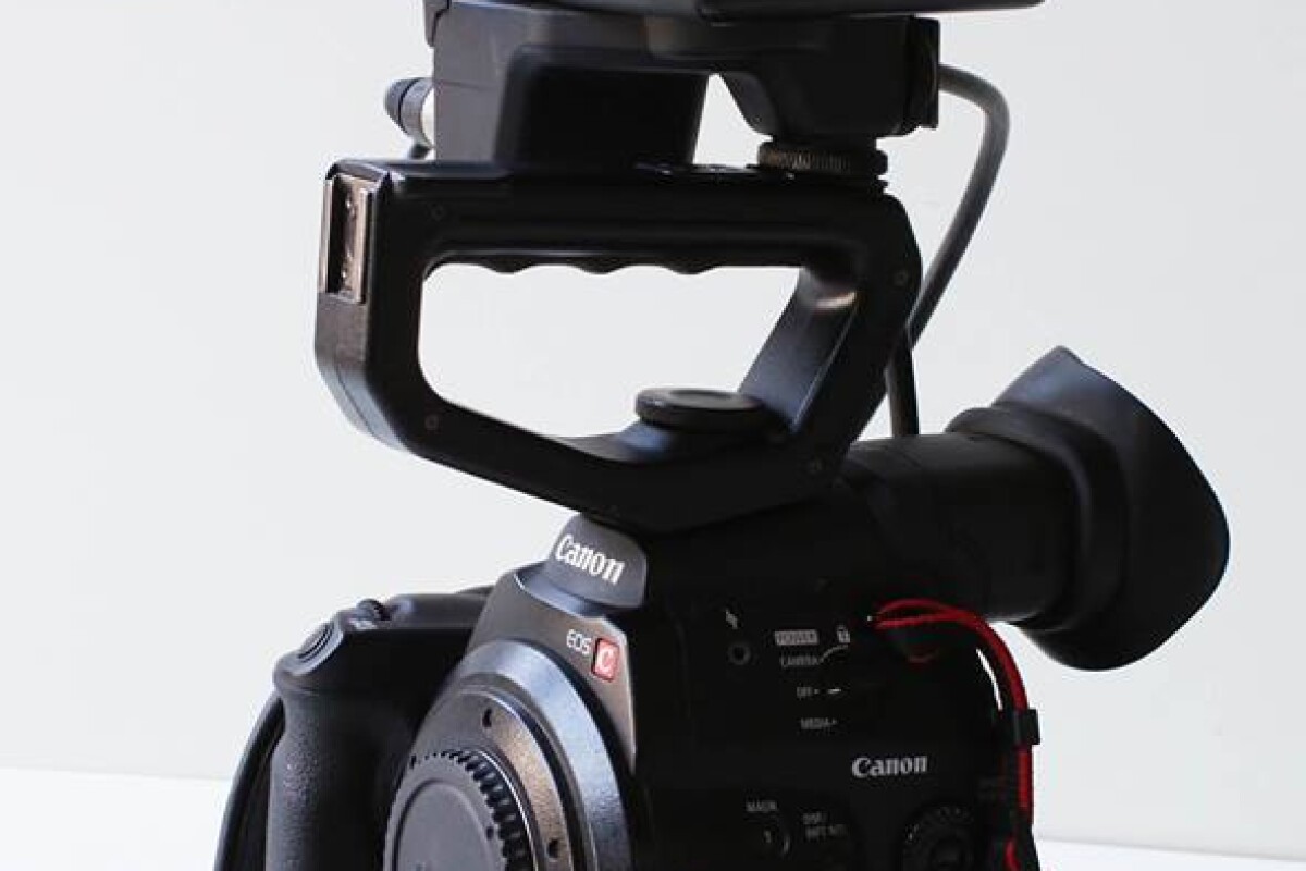 Location Canon C300 EF - Kit Reportage  - Lightyshare
