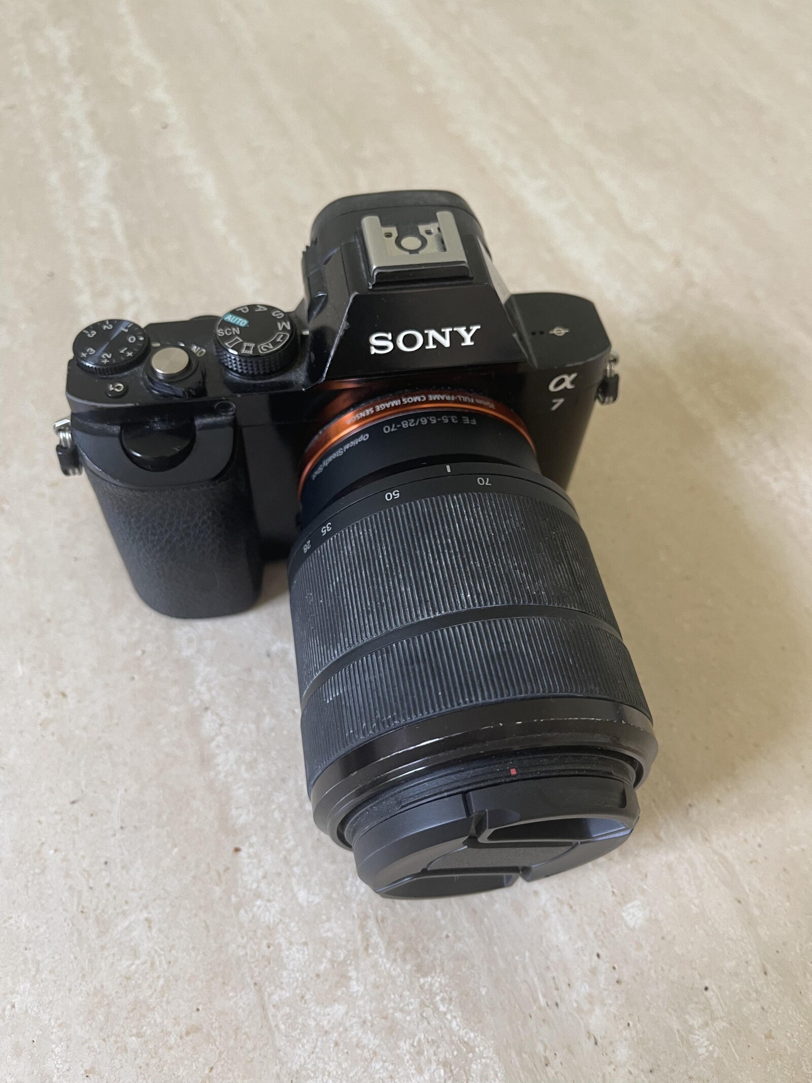 Sony Alpha 7 + Objectif Sony 28-70mm F/3.5 - Photo 1 sur 3