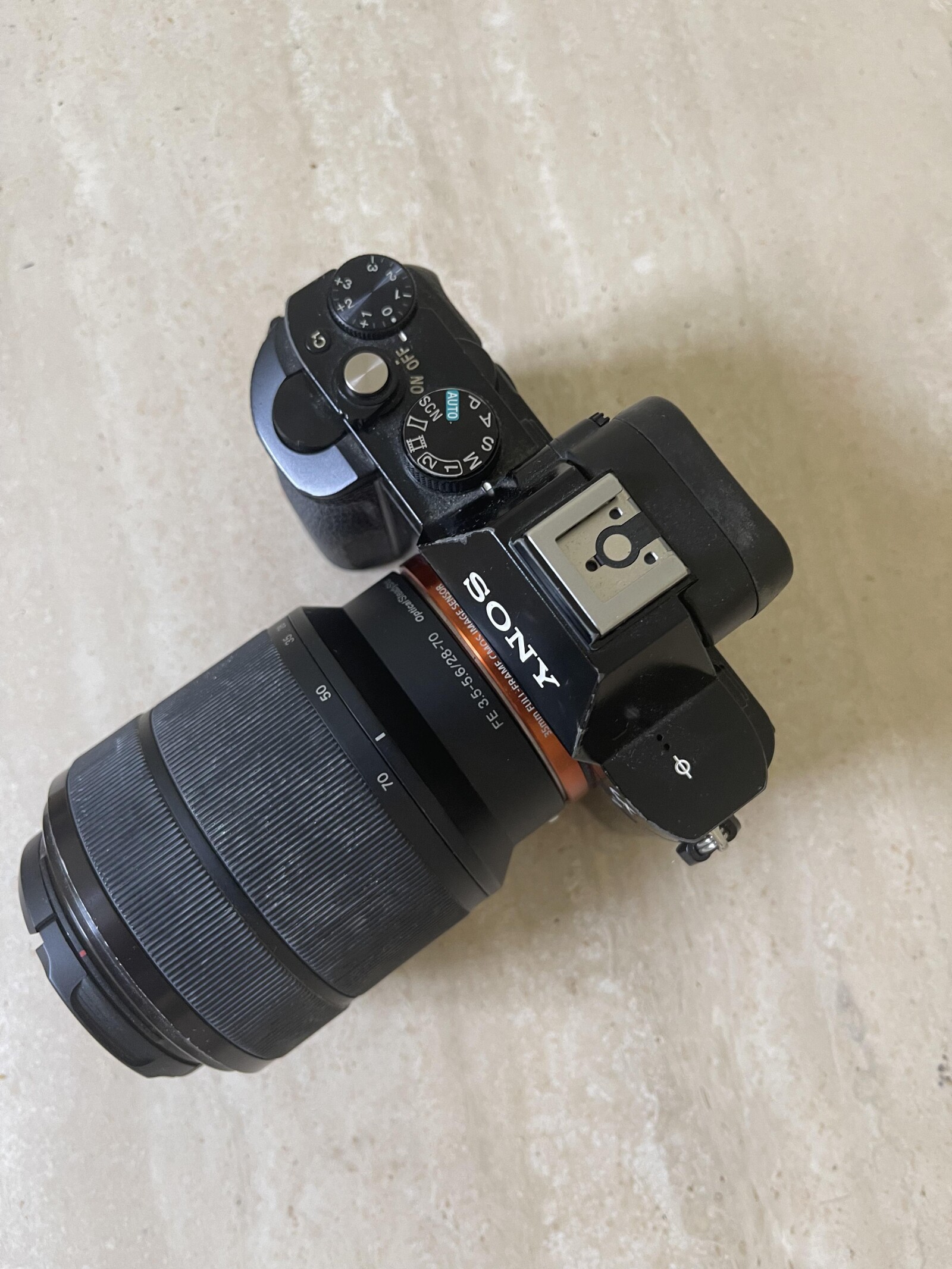 Sony Alpha 7 + Objectif Sony 28-70mm F/3.5 - Photo 3 sur 3