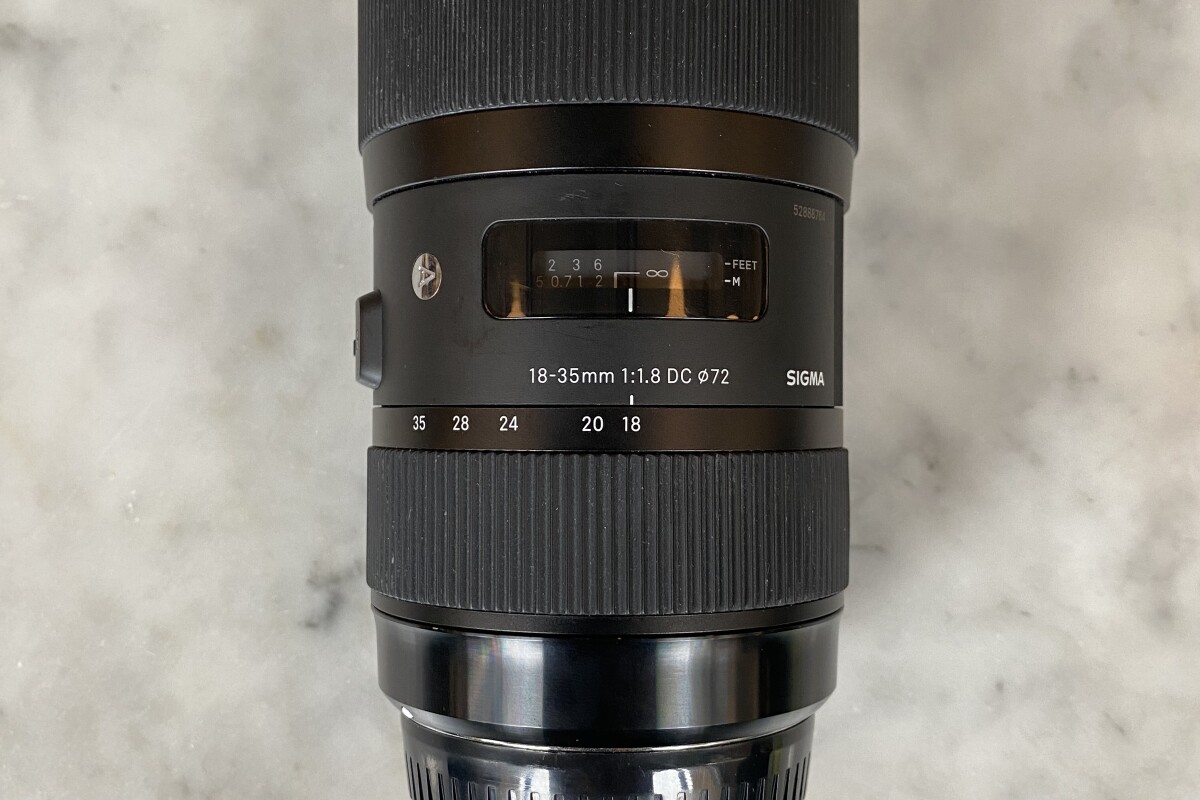 Location Sigma 18-35 mm f/1,8 DC HSM - Lightyshare