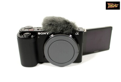 Location Sony ZV E10 + 2 Objectifs + 3 batteries + Carte SD