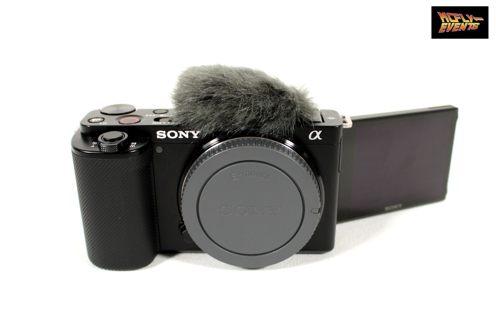 Sony ZV E10 + 2 Objectifs + 3 batteries + Carte SD - Photo 3 sur 5