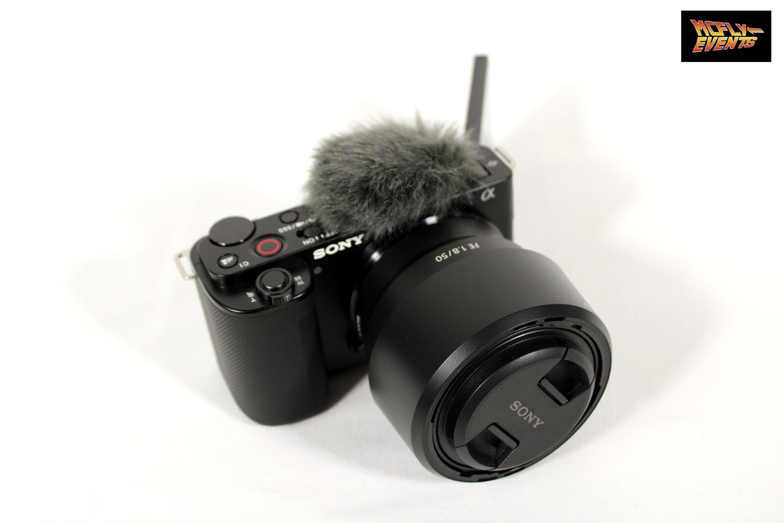 Sony ZV E10 + 2 Objectifs + 3 batteries + Carte SD - Photo 5 sur 5