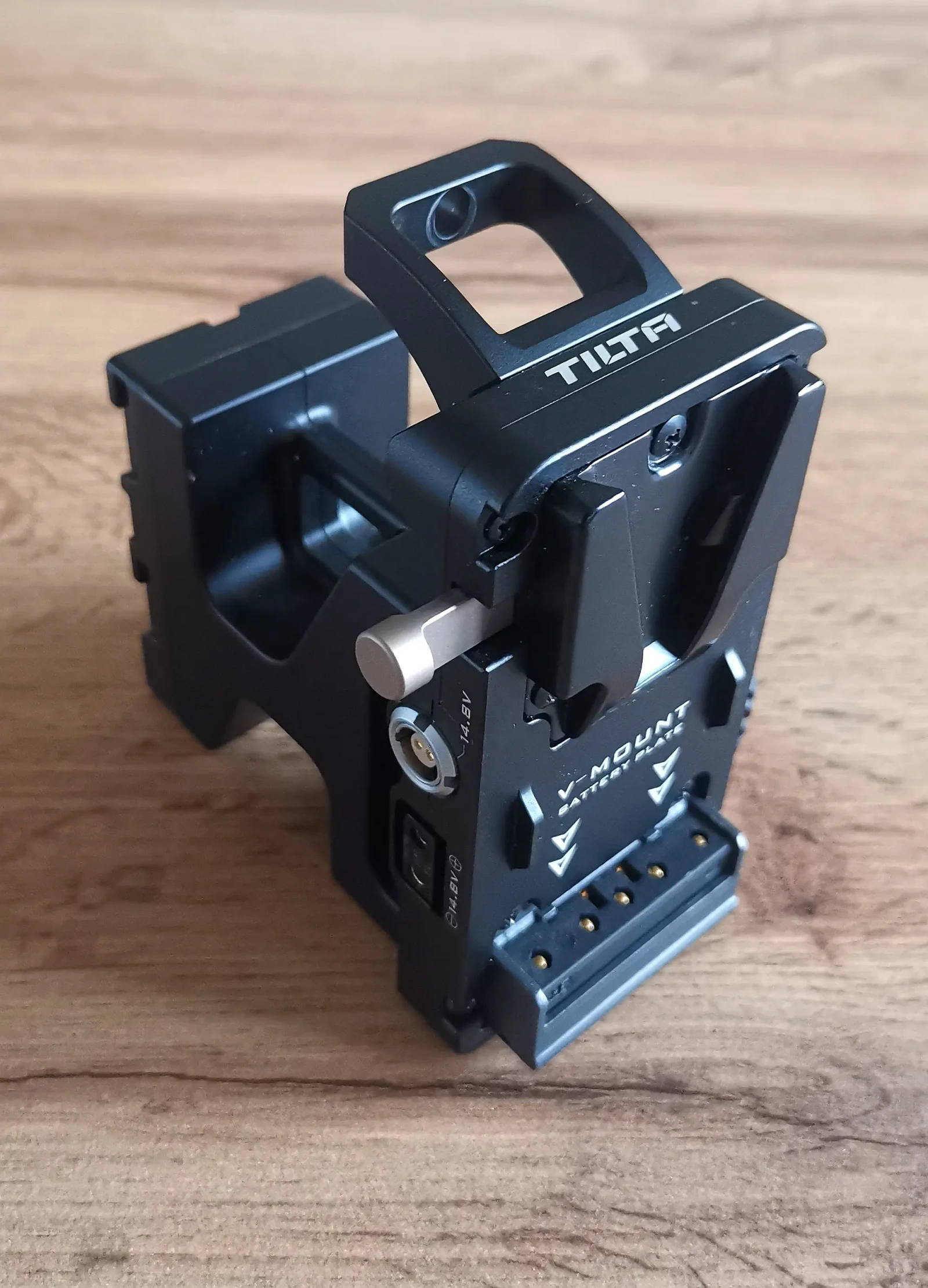 Tilta Battery Plate V-Mount for Sony FX6 - Photo 1 sur 3