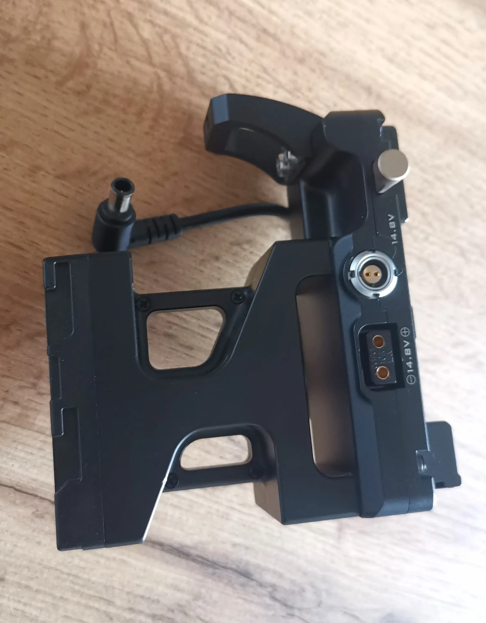 Tilta Battery Plate V-Mount for Sony FX6 - Photo 3 sur 3