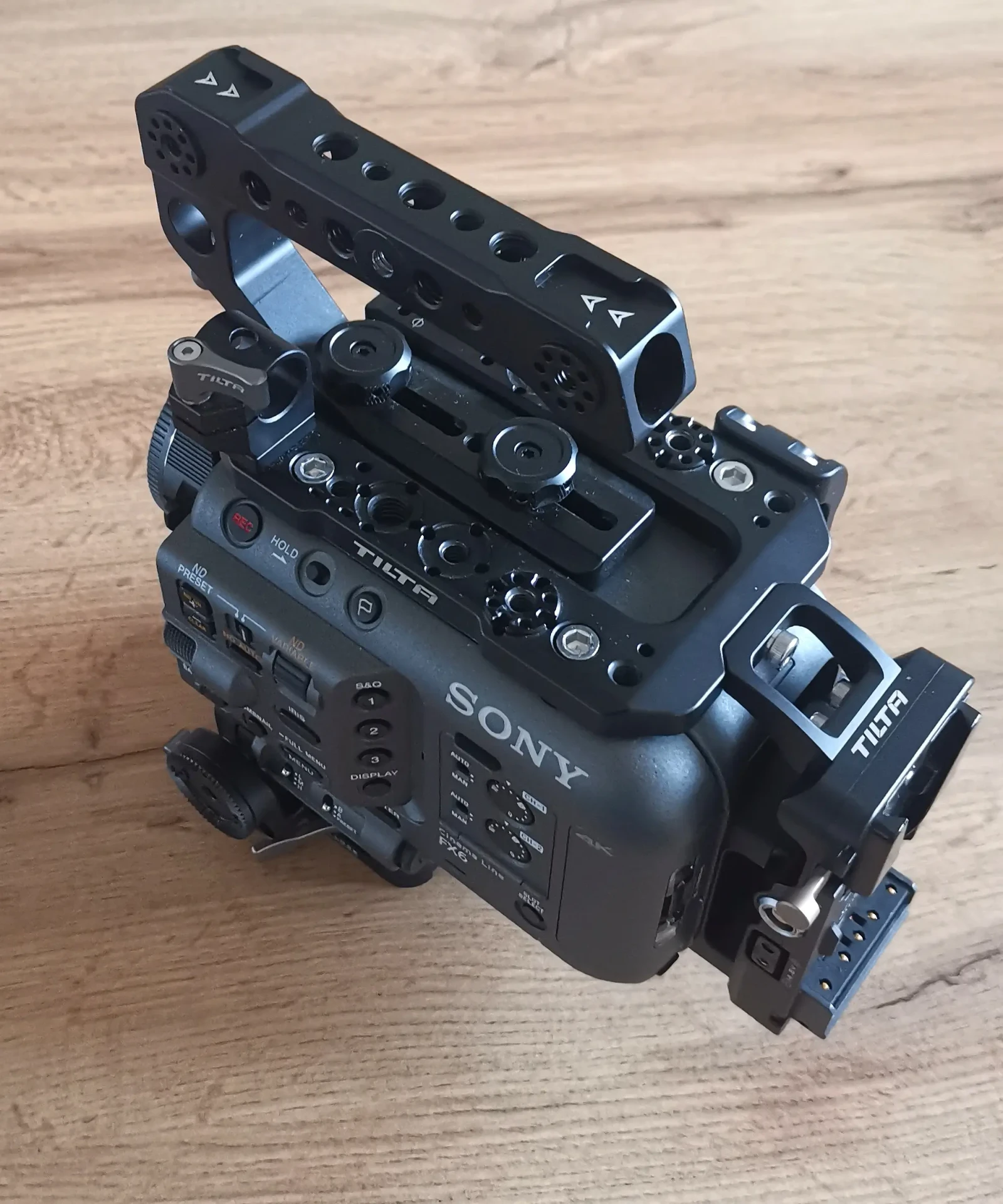 Tilta Camera Cage for Sony FX6 - Photo 3 sur 4