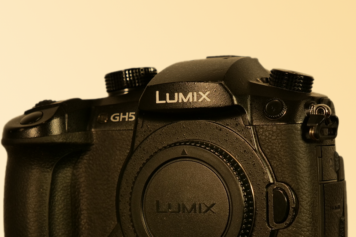 Location GH5 nu - 3 batteries - 1 carte SD 64Go - Lightyshare