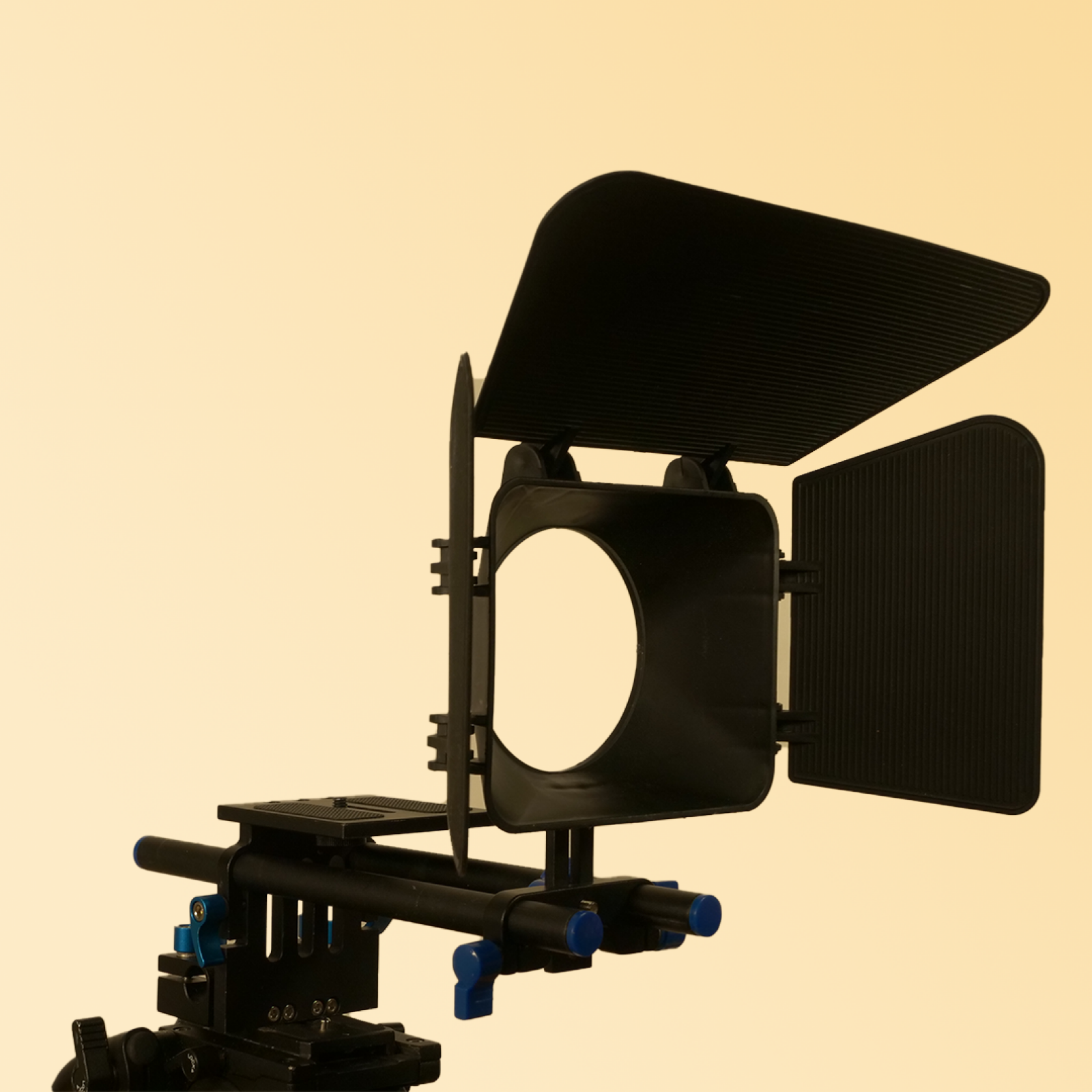 Rig Neewer avec tiges de 15 et Mattebox  - Photo 1 sur 1