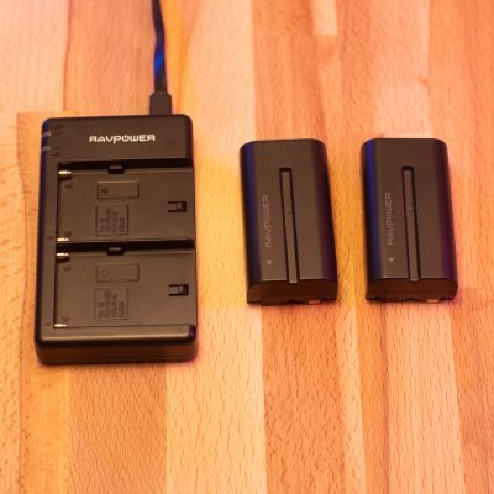 Kit Moniteur Portkeys BM5 + Batteries (x2) + Chargeur - Photo 4 sur 5