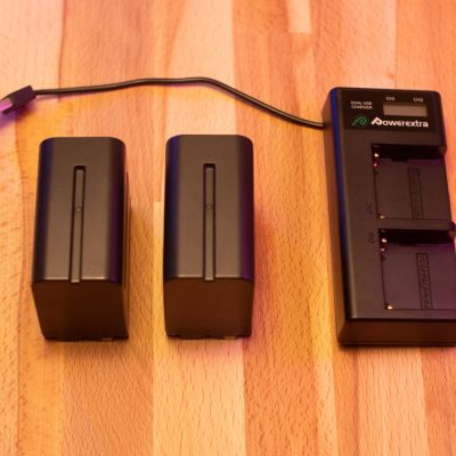 Kit Moniteur Portkeys BM5 + Batteries (x2) + Chargeur - Photo 5 sur 5