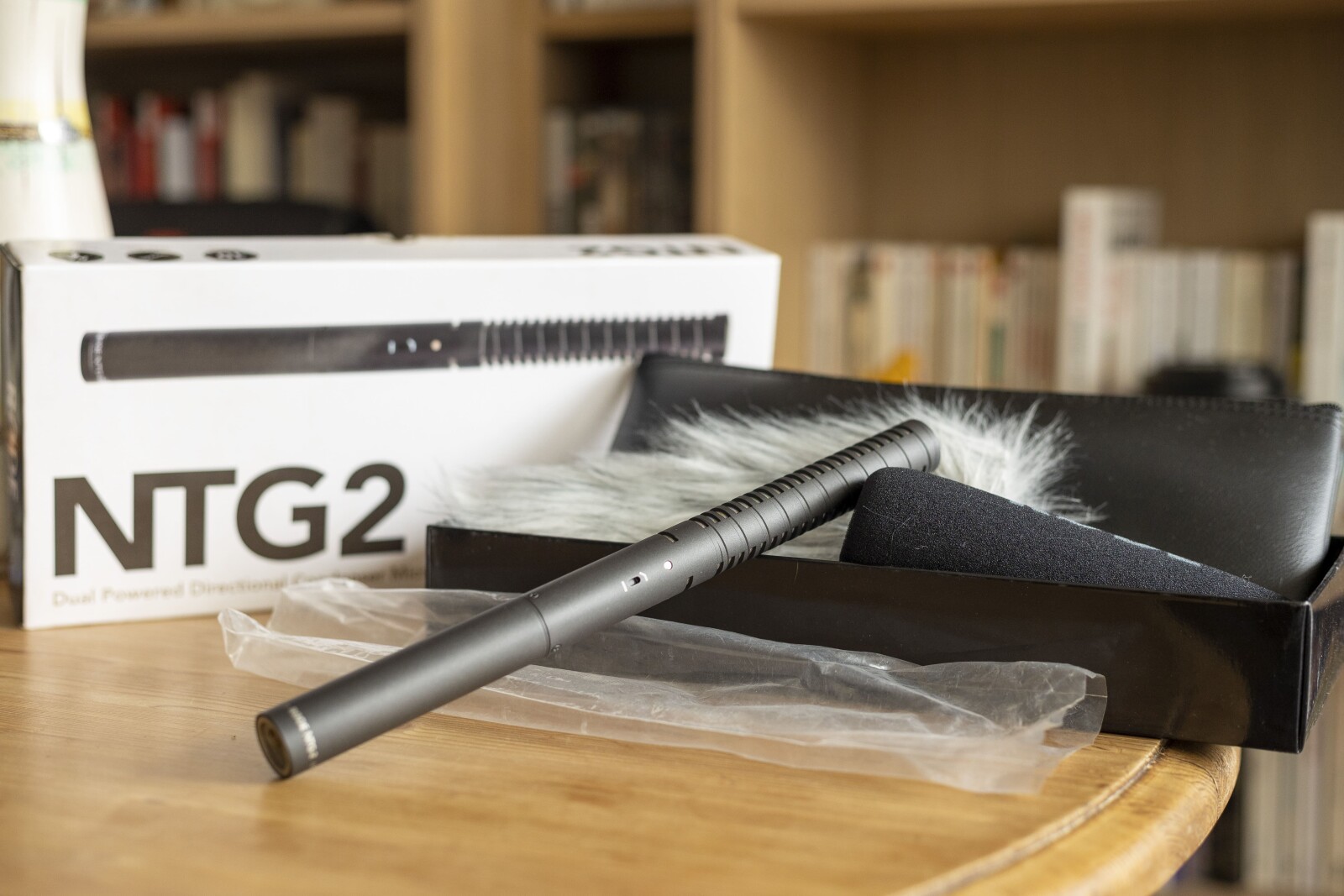 Micro Rode NTG2 + Perche + cable XLR  - Photo 1 sur 3