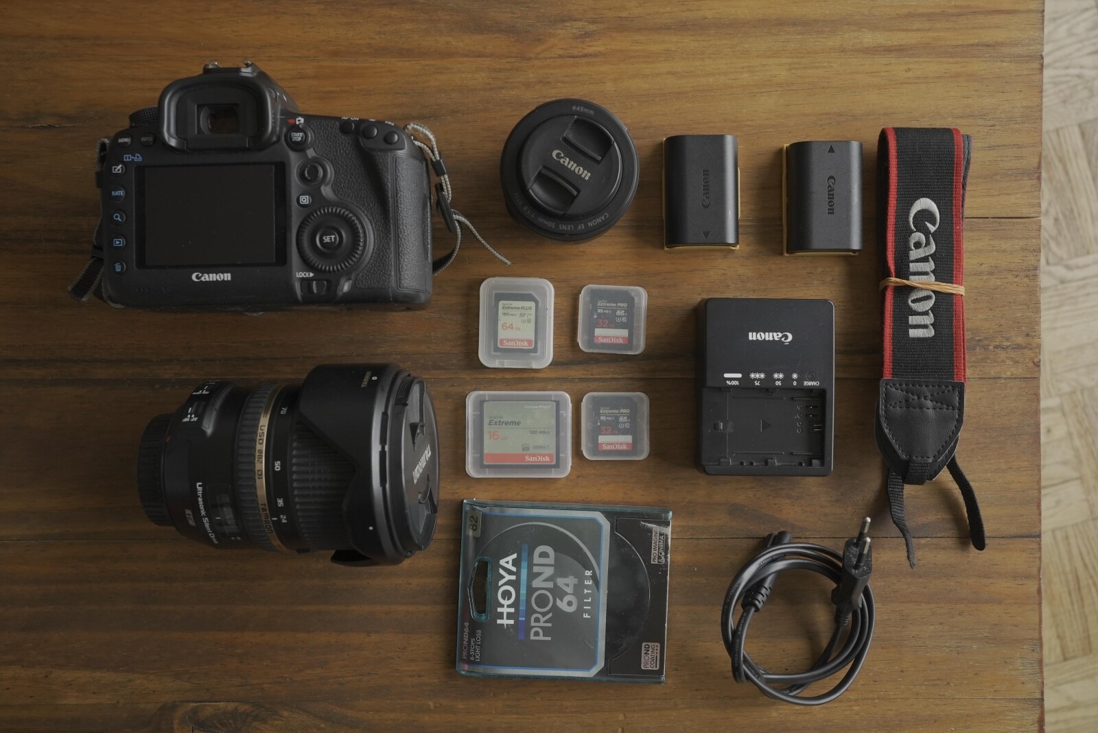 CANON 5D MARK III - KIT 24-70 mm T2.8 & 50mm T1.8 - Photo 1 sur 5