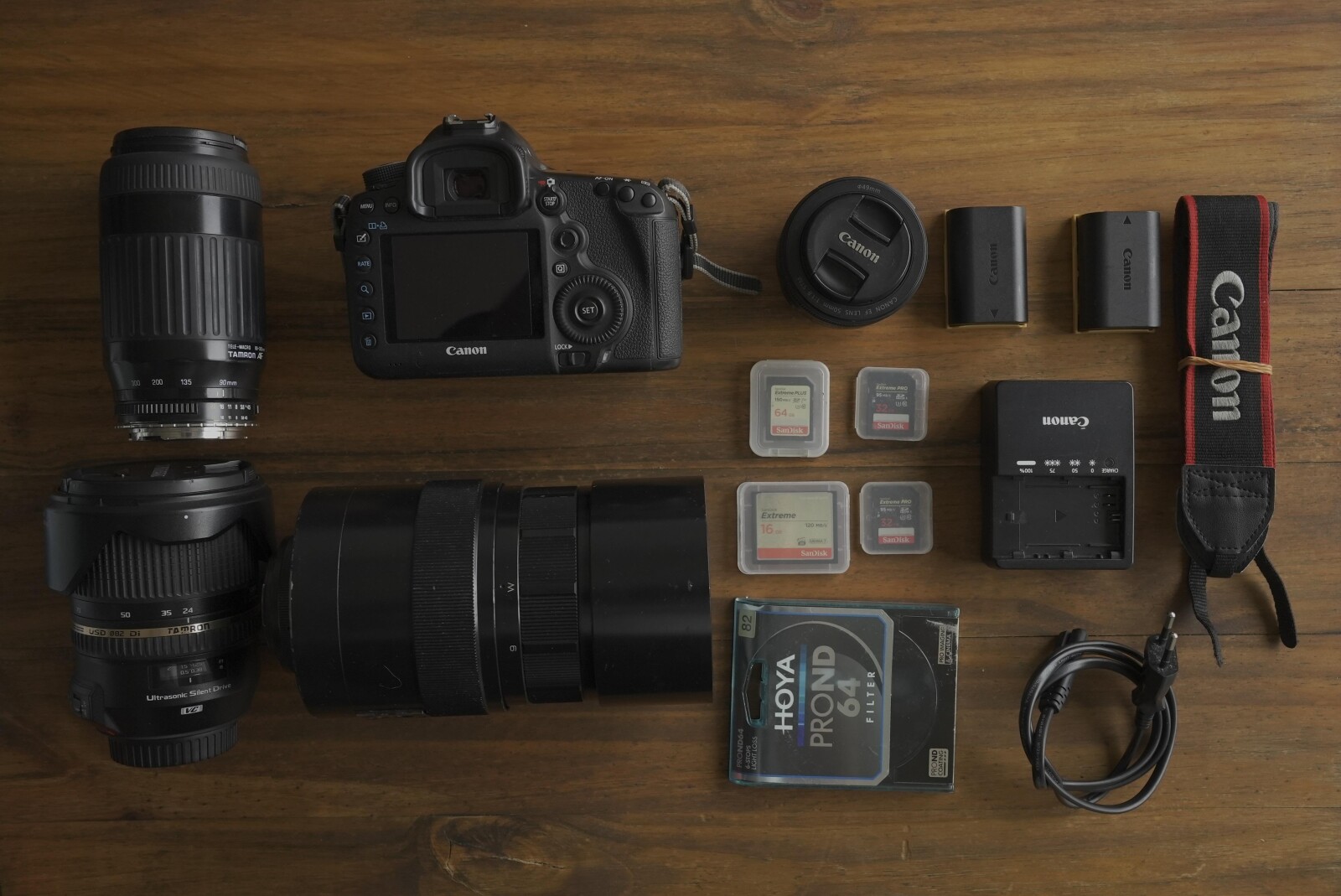 CANON 5D MARK III - KIT 24-70 mm T2.8 & 50mm T1.8 & TAMRON 90-300mm 1:4.5-5.6 & 3M-6A 500mm 1:6.3 - Photo 2 sur 9