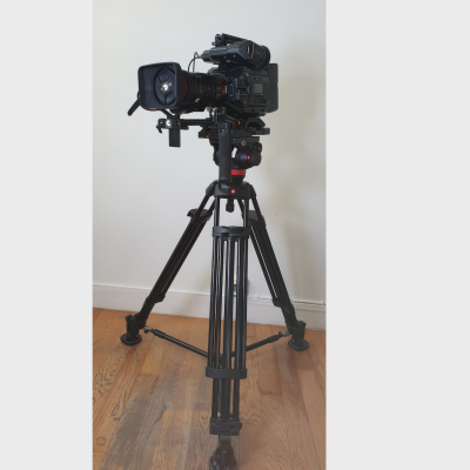 Kit Blackmagic Ursa mini pro 4,6K - Photo 1 sur 4