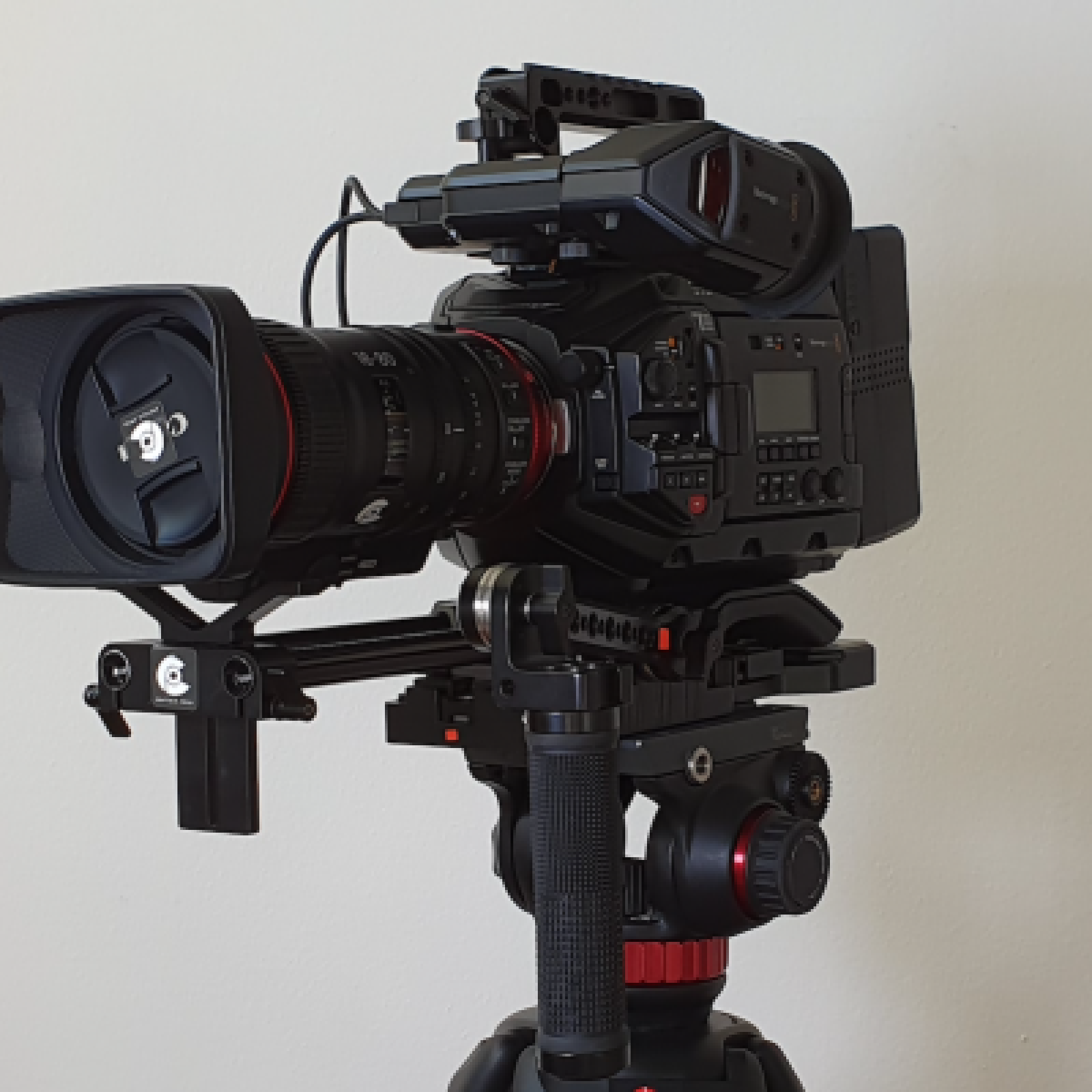 Kit Blackmagic Ursa mini pro 4,6K - Photo 2 sur 4