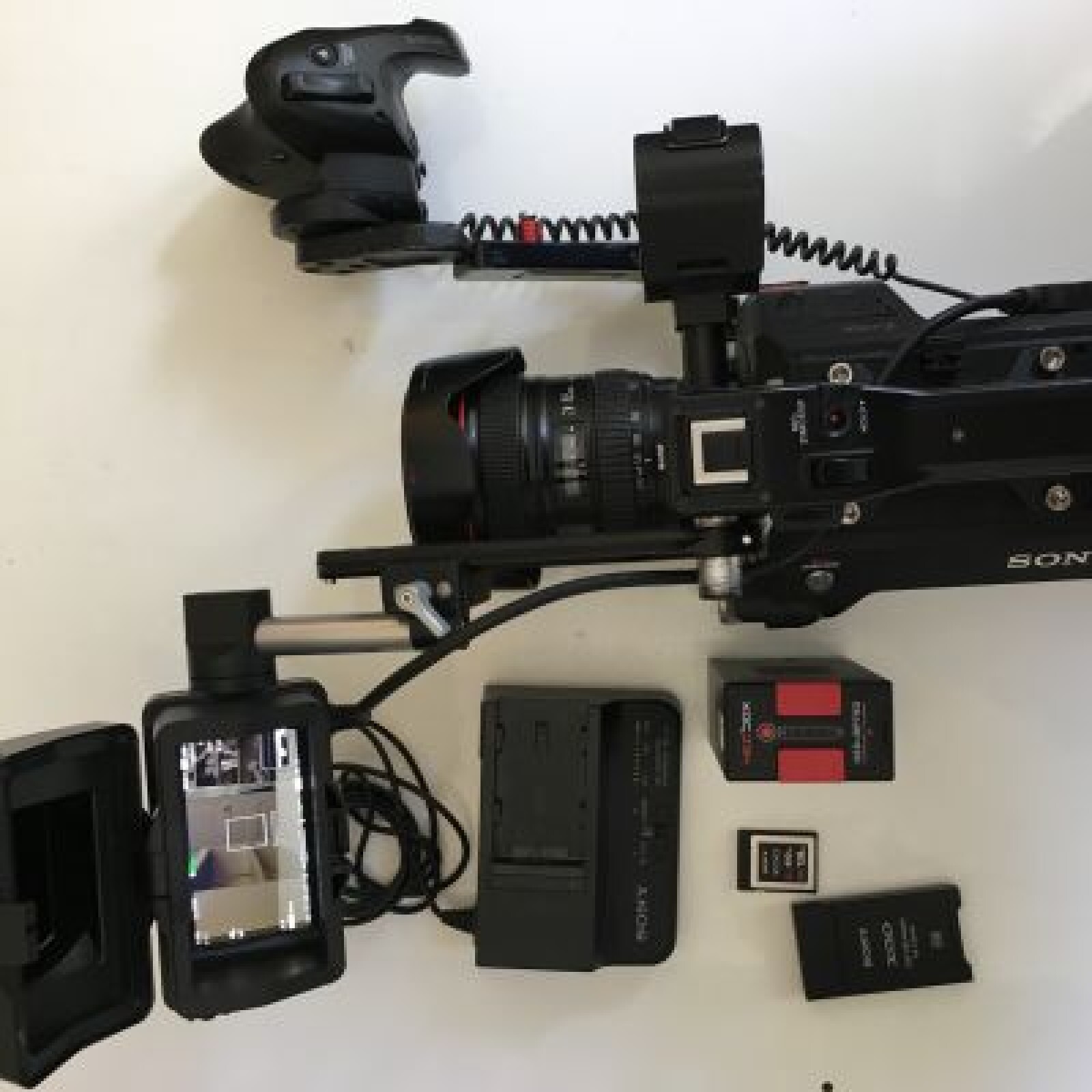Sony PXW-FS7 - Photo 2 sur 2