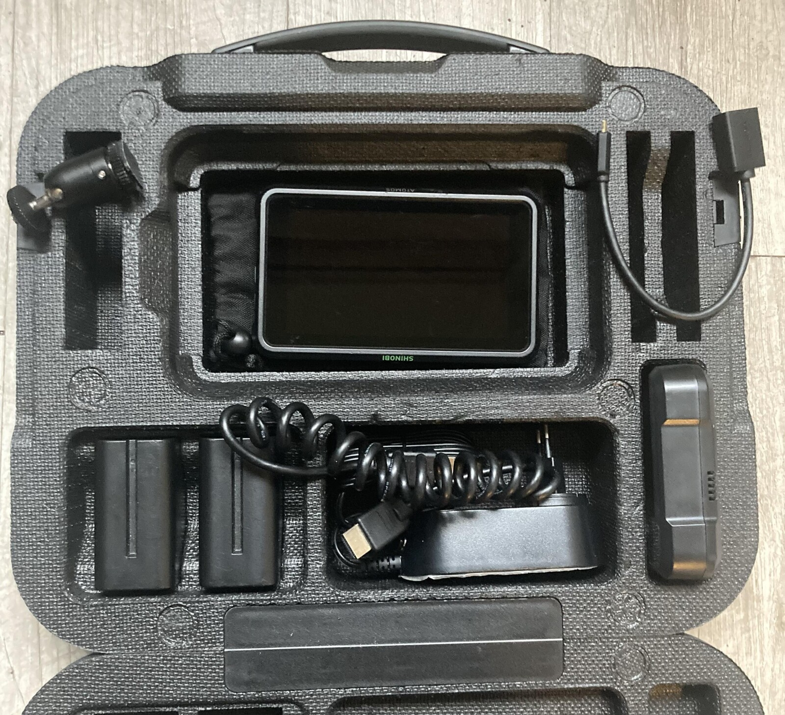 Atomos Shinobi Pack - Photo 1 sur 1