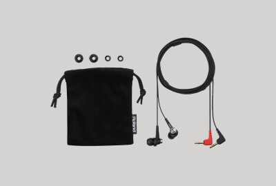 Location Roland CS-10EM, Oreillettes/microphone stéréo