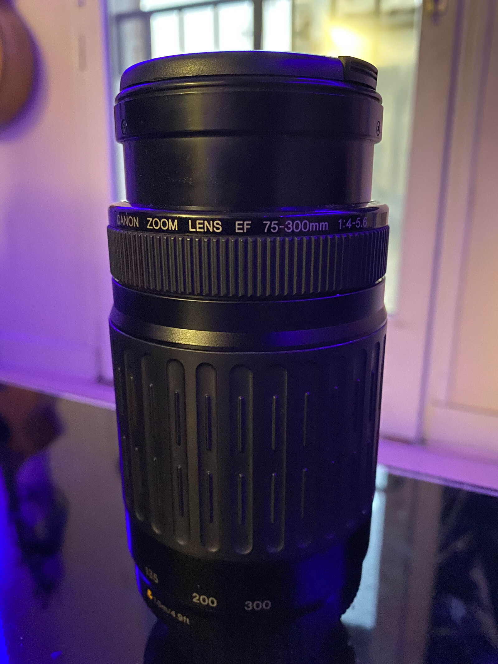 Objectif Canon EF 75-300mm - Photo 1 sur 1