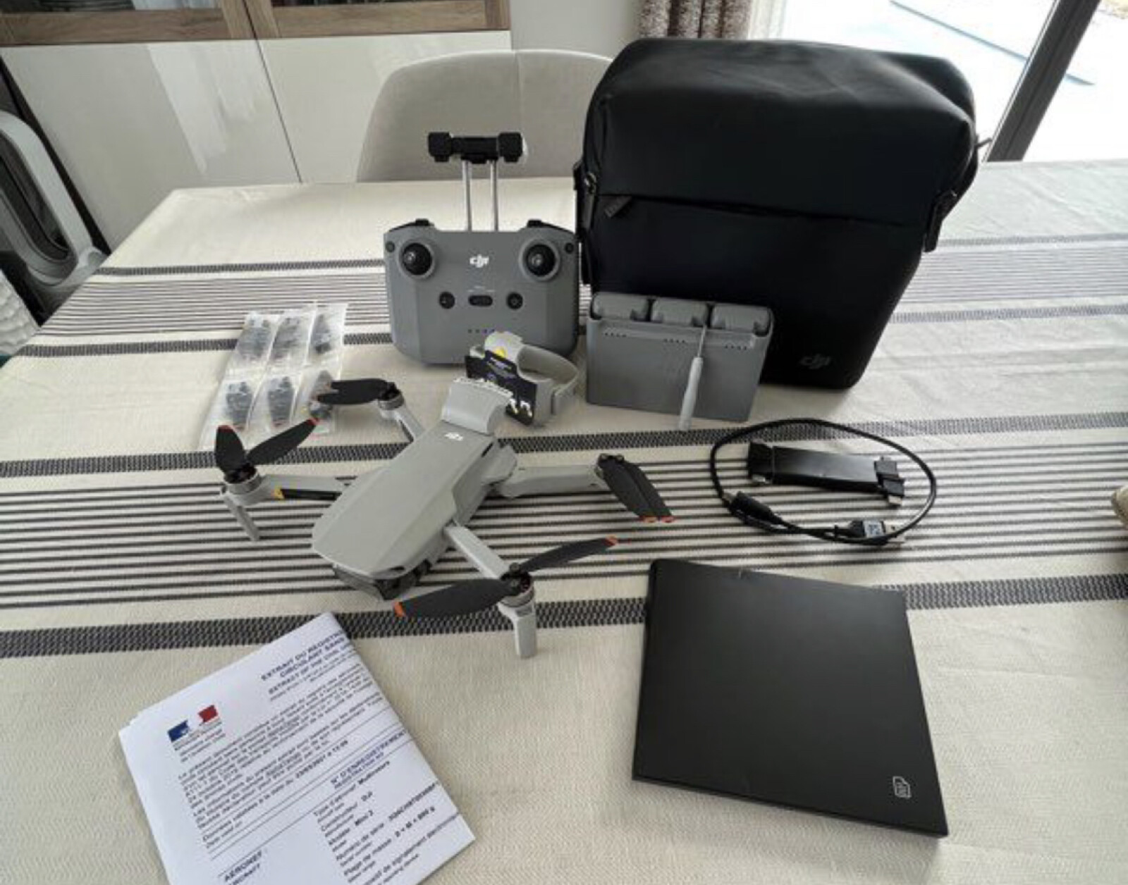 Pack combo Mavic mini 2. telepilote en option - Photo 1 sur 1