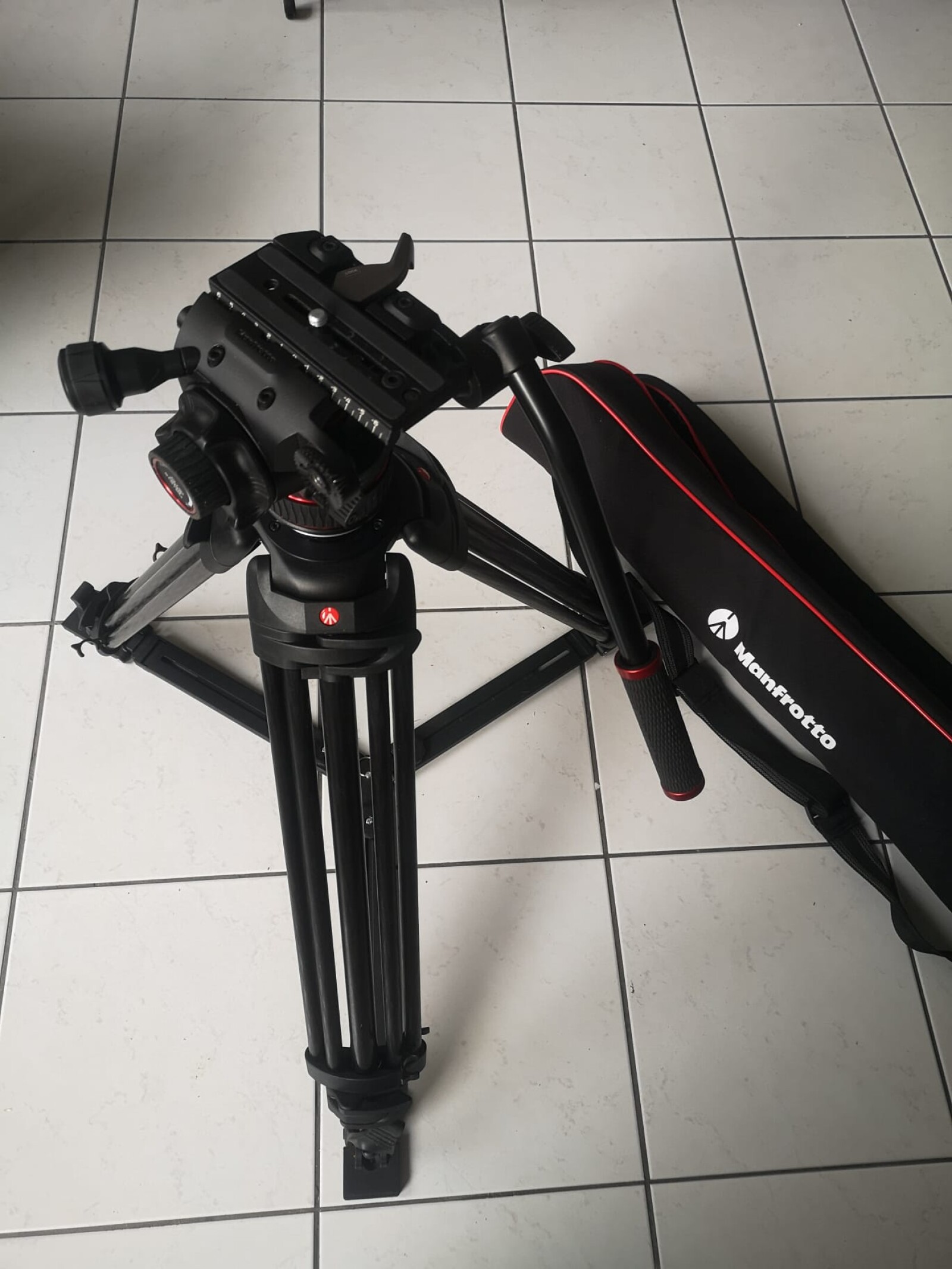 BlackMagic Ursa mini pro 4.6k G2 - Photo 6 sur 6