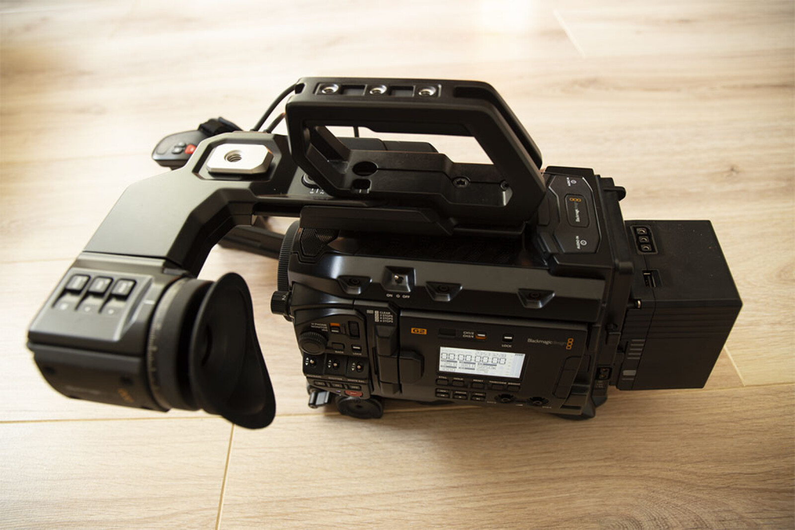 BlackMagic Ursa mini pro 4.6k G2 - Photo 1 sur 6