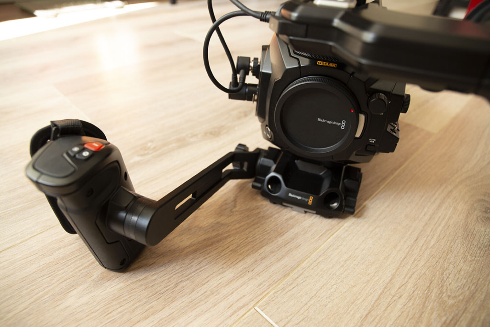 BlackMagic Ursa mini pro 4.6k G2 - Photo 2 sur 6