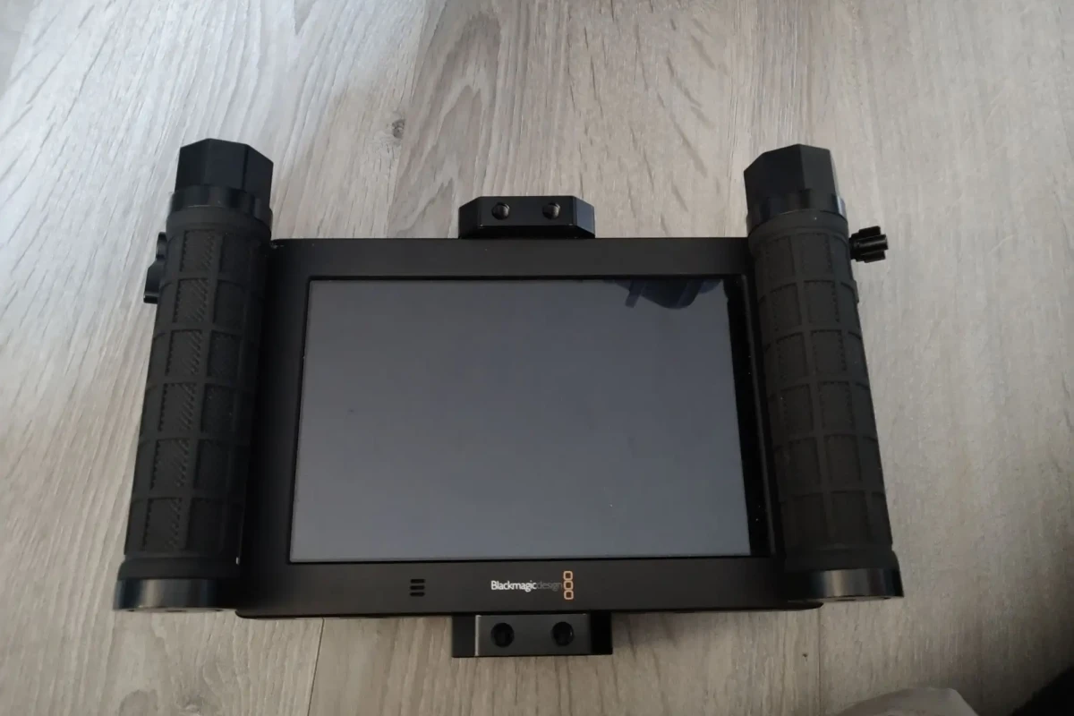 Location Blackmagic Design Video Assist - Lightyshare