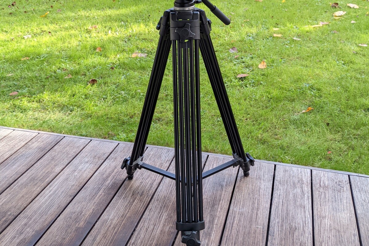 Location Trépied vidéo Weifeng Wf-717 - Lightyshare