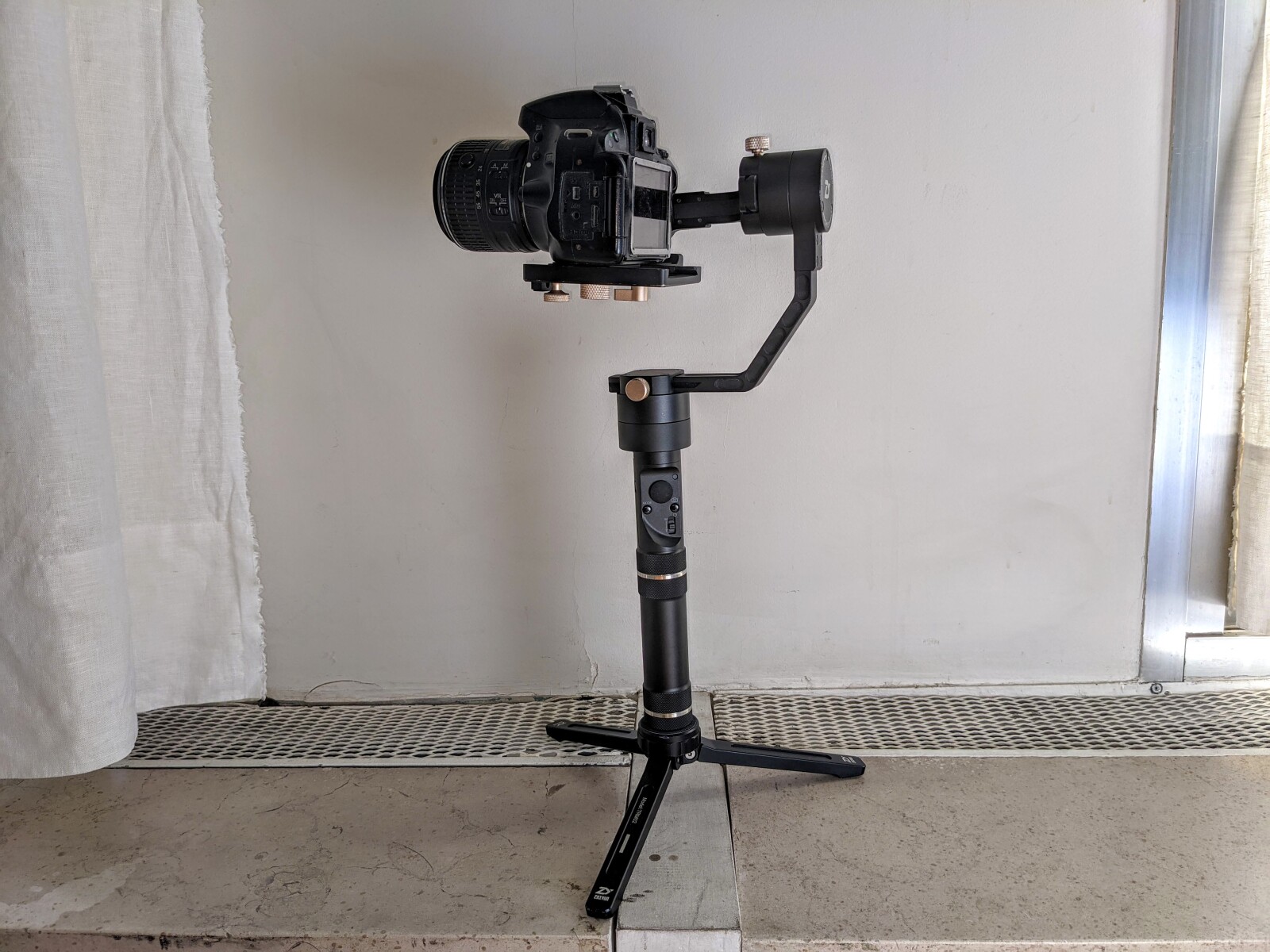Zhiyun Crane Plus - Photo 4 sur 4