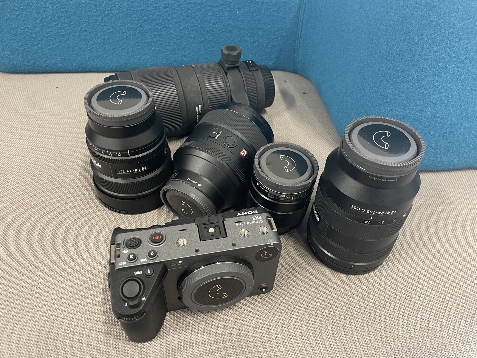 Sony FX3 + 2 Objectifs au choix - Photo 1 sur 4