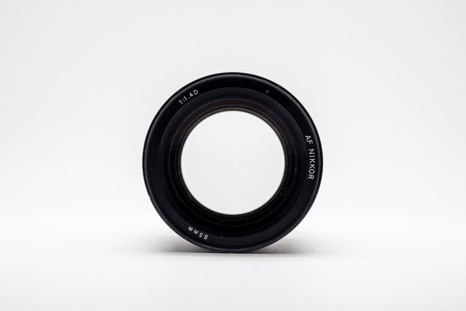 Nikon AF Nikkor 85mm f/1.4 D Ultra lumineux  - Photo 1 sur 5