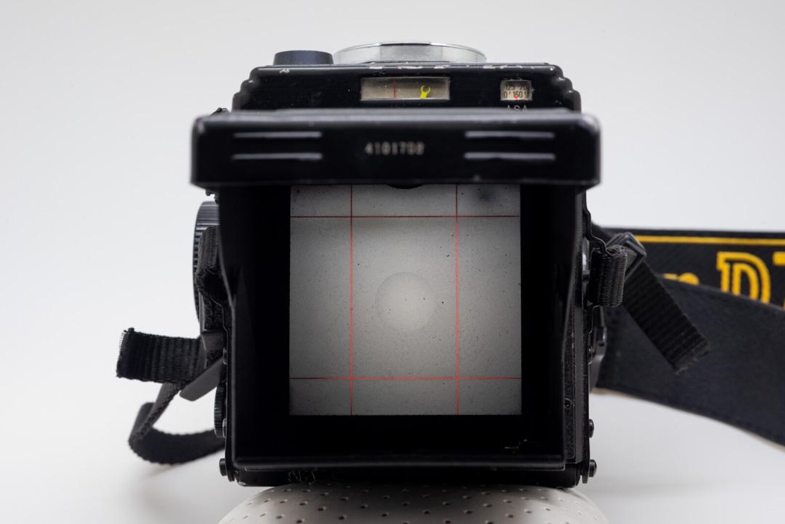 Yashica MAT-124 G Argentique moyen format 6x6 - Photo 4 sur 5