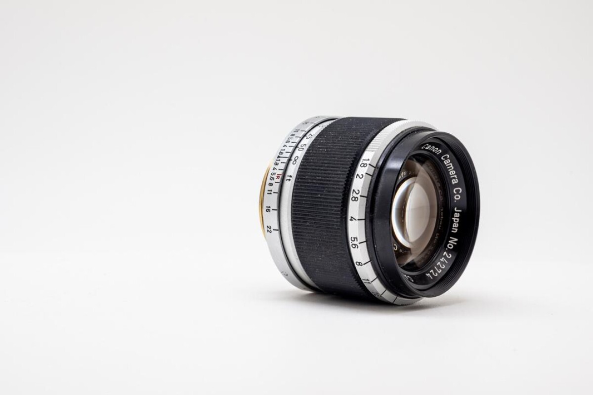 Location Canon 5Omm 1.8 LTM39  - Lightyshare