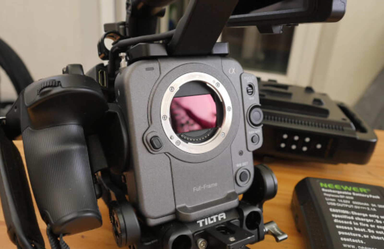 Pack tournage FX6 / NIkon AIS / Ecran / Pied - Photo 1 sur 1