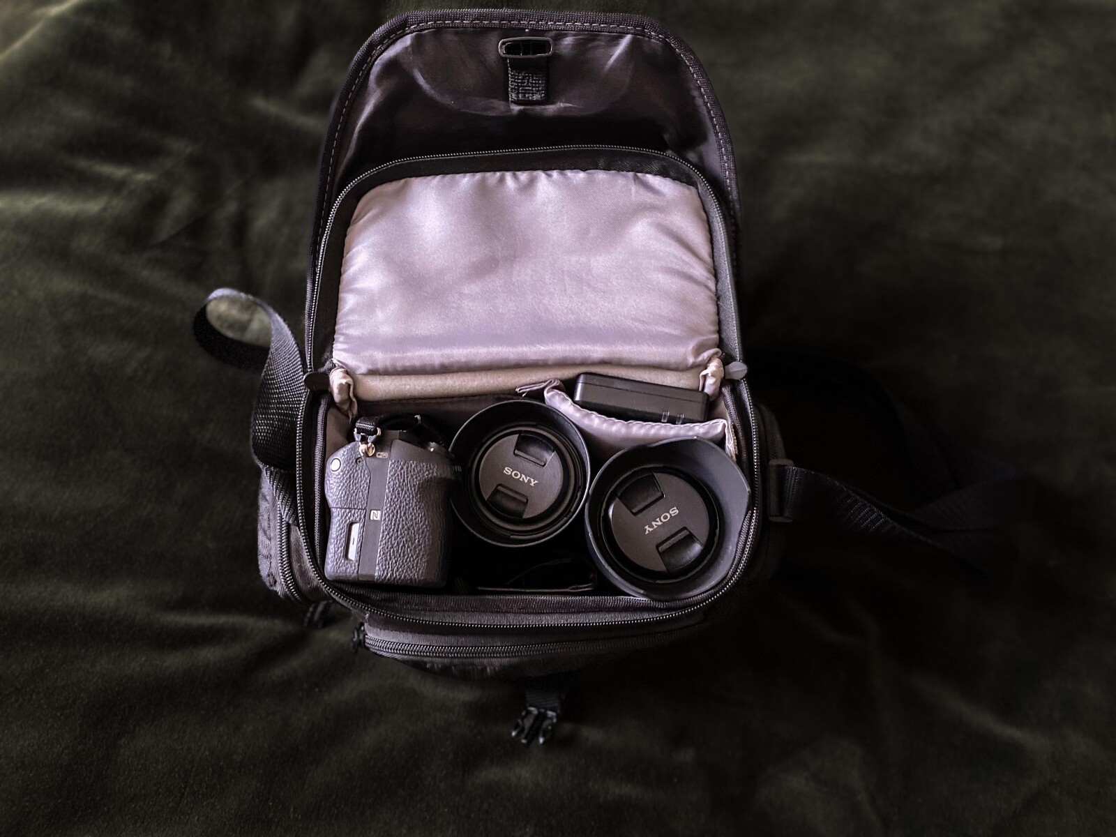 Boitier Sony Alpha 7 II (A72) - Photo 2 sur 6