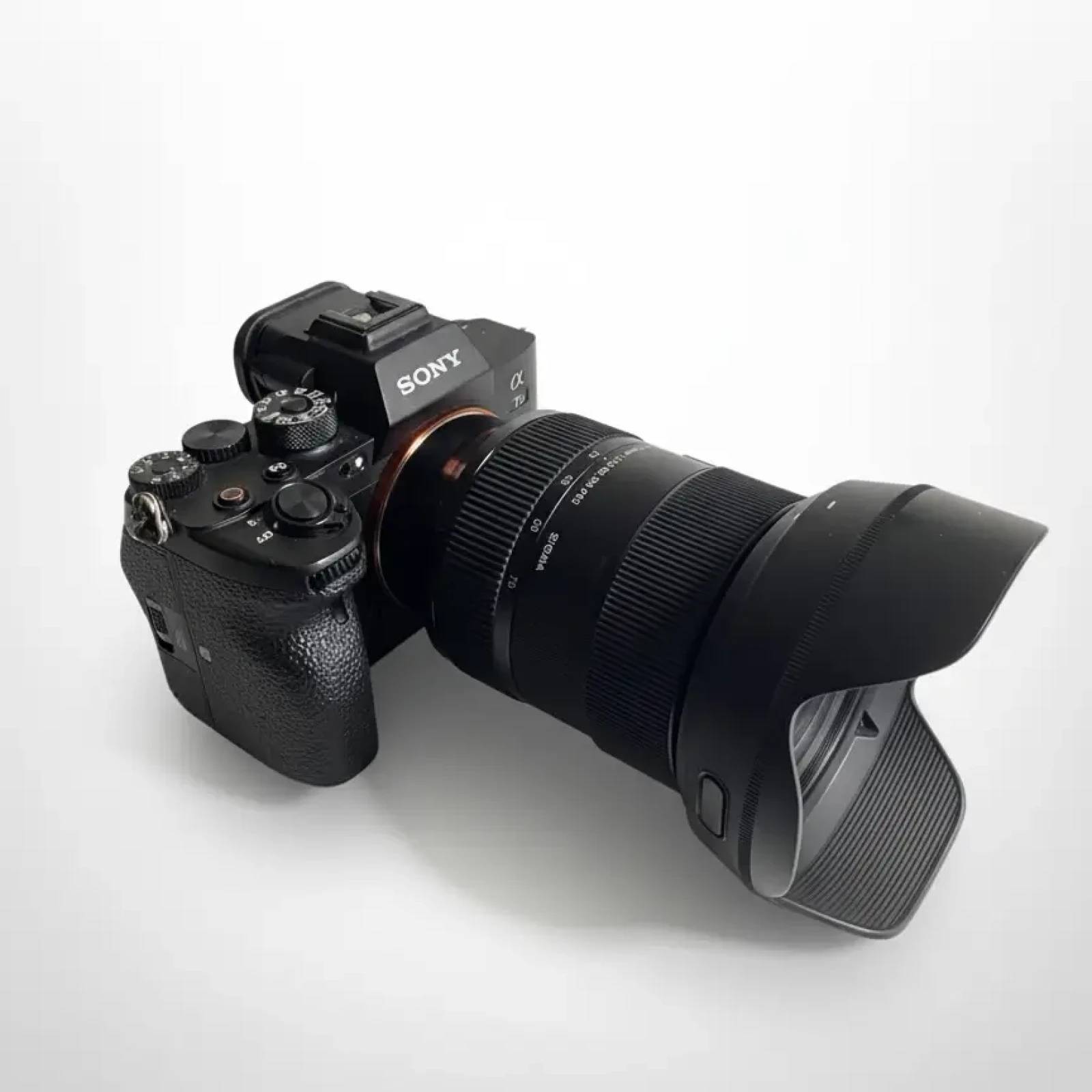 Pack Sony A7SIII + Sigma 24-70 + Tamron 70-180 + Ronin RS3 Mini + micros + filtres + accessoires + sac - Photo 1 sur 1