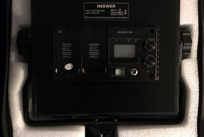 Location Panneau LED Neewer NL660 + trépied