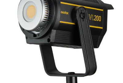 Location torche LED Godox VL200 + trépied 
