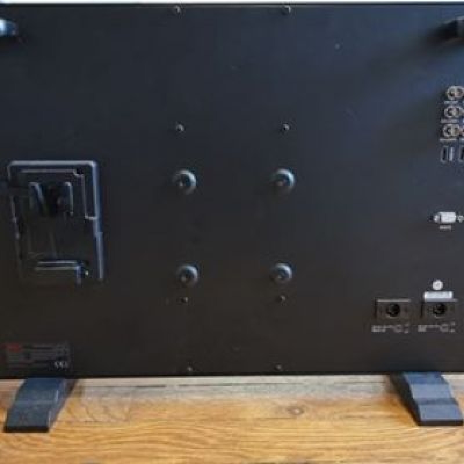 Moniteur Swit 23,8″ LCD Full HD Studio - Photo 3 sur 3