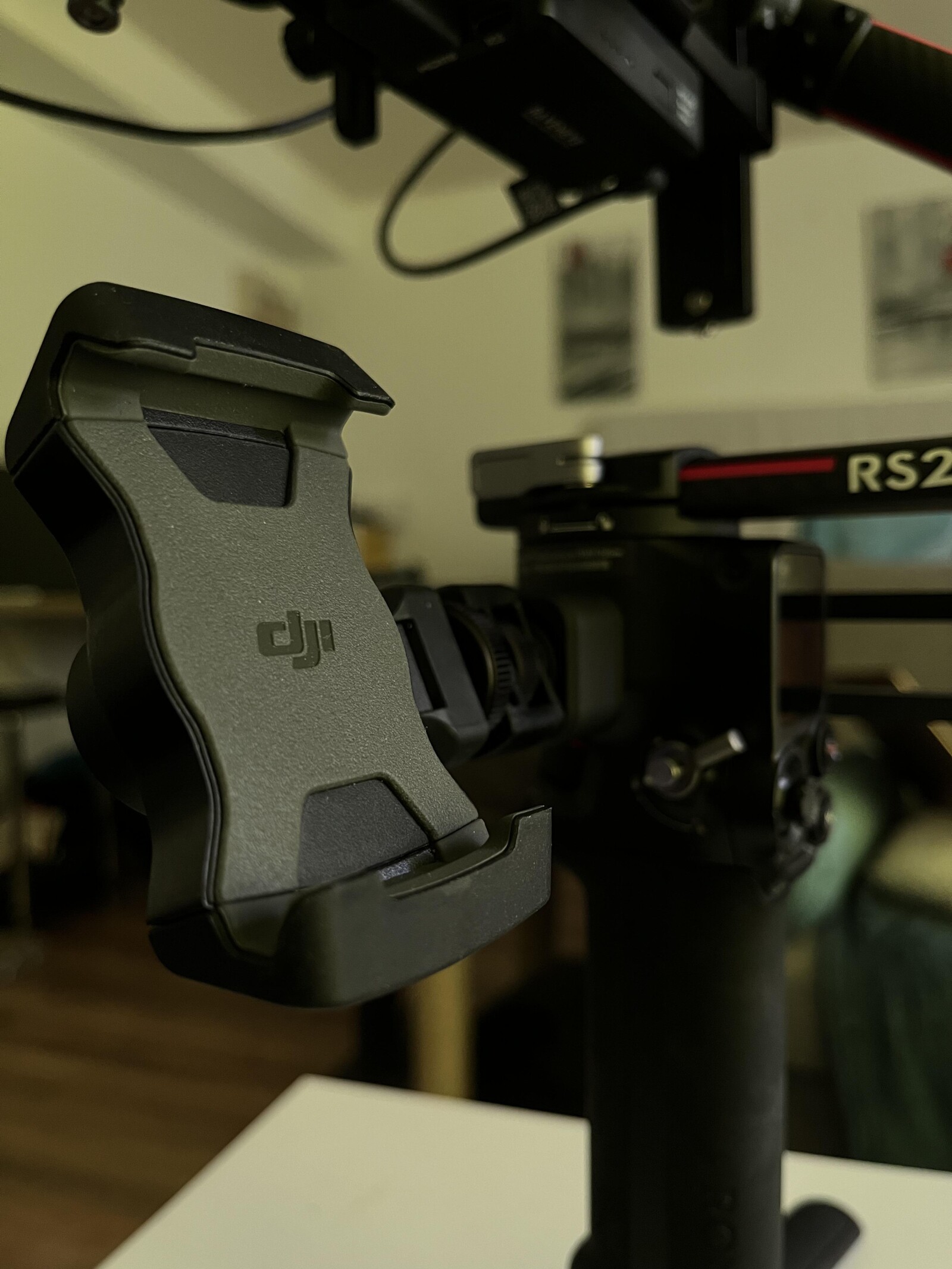 Stabilisateur Dji Ronin S2 Pro Combo - Photo 4 sur 7