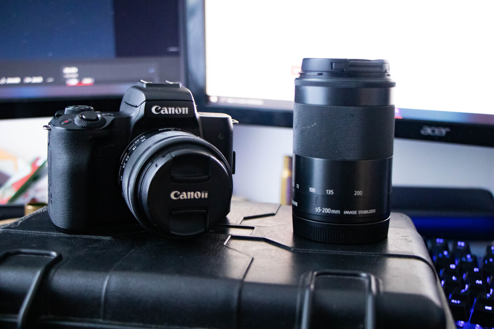 Canon EOS M50 15-45 / 55-200 Vlog / Photo - Photo 1 sur 3
