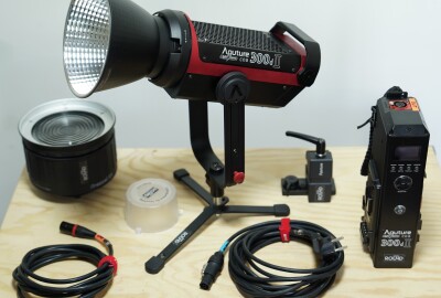 Location Aputure COB 300D mkII + light dôme + fresnel